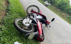 Quảng Ngãi: Xe máy va vào ô tô trên QL24, một người tử vong