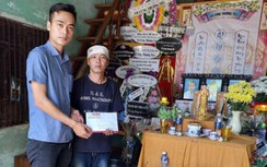 Bạn đọc Báo Giao thông hỗ trợ gia đình 3 cháu bé đuối nước ở Quảng Nam