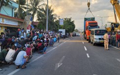 Khánh Hoà: Va chạm với xe đầu kéo, 2 người đi xe đạp tử vong tại chỗ