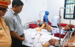Vụ lật xe khách ở Huế: Sức khỏe các nạn nhân bị thương hiện ra sao?