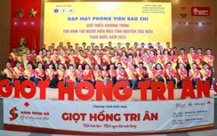 Xúc động chuyện về những người lặng lẽ trao tặng giọt máu hồng