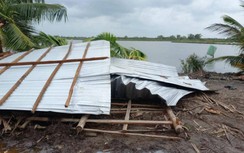 Bạc Liêu: Lốc xoáy làm sập nhà, một người tử vong