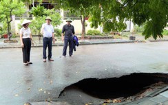 Xuất hiện hố "tử thần", Quảng Ninh di dời khẩn cấp 3 hộ dân