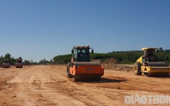 Huy động cả nghìn công nhân đẩy tiến độ cao tốc Quảng Ngãi - Hoài Nhơn