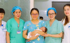 Hai lần phẫu thuật cứu sống bệnh nhi sơ sinh mắc bệnh hiếm gặp