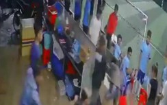 Bốn đối tượng dùng dao đâm thanh niên ở sân bóng ra đầu thú