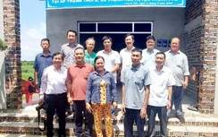 Bàn giao nhà tình thương cho gia đình nam sinh viên tử vong do TNGT