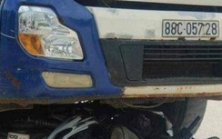 Đi vào điểm mù, người phụ nữ bị xe tải cuốn vào gầm, tử vong tại chỗ