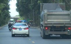 Cảnh sát giao thông tuần tra lưu động, truy tìm xử lý xe quá tải