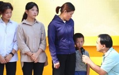 Xót cảnh nhà 6 người không có nhà vệ sinh, MC Quyền Linh hành động ý nghĩa