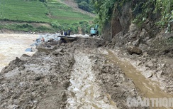 Thông tạm tuyến QL32 từ Yên Bái đi Lai Châu sau 5 ngày khắc phục sạt lở