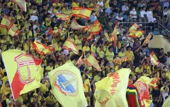 CĐV quay lưng với Nam Định có khiến bầu Đức và HAGL giật mình?