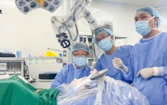 Mổ lấy máu tụ bằng robot Al, bệnh nhân tỉnh táo suốt ca phẫu thuật