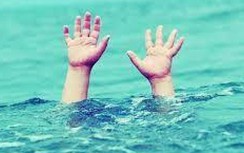 Hai cháu nhỏ đuối nước, tử vong vì trượt chân xuống ao tại nhà thờ