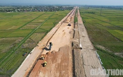 Sớm gỡ khó vật liệu, tạo đà bứt tốc tiến độ cao tốc Diễn Châu - Bãi Vọt