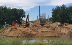 Quảng Ngãi: Dân ngóng cầu 150 tỷ từng ngày, đỡ đi đường vòng 20km