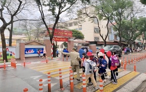 Hà Nội sẽ tổ chức lại giao thông ở 150 cổng trường thường xuyên ùn tắc