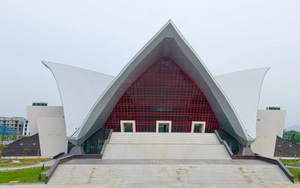 Cận cảnh Trung tâm văn hóa - Triển lãm tỉnh Bắc Giang trước ngày cán đích