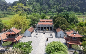 Đền Thái Vi - Kỳ quan kiến trúc đá và gỗ lim giữa Tràng An