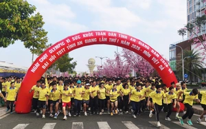 An Giang: 40.000 người chạy đồng hành hưởng ứng Ngày chạy Olympic vì sức khỏe toàn dân