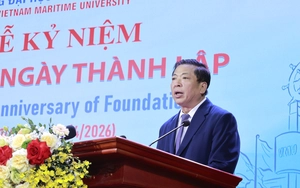 Minister Tran Hong Minh urges Maritime University to become regional hub