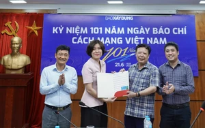 Báo Xây dựng gặp mặt cán bộ hưu trí nhân kỷ niệm 101 năm Ngày Báo chí Cách mạng Việt Nam
