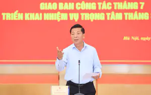 Minister Tran Hong Minh orders all assigned tasks completed on schedule