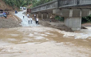 Nghệ An: Mưa lớn kéo dài, gần 2.700 người dân ở 5 bản vùng cao bị chia cắt