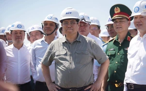 Thủ tướng thị sát các dự án giao thông