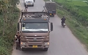 Tài xế xe tải thiếu quan sát gây tai nạn ở Bắc Ninh, người đi xe điện tử vong