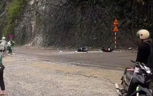 Tai nạn giao thông 18/5: Đá lăn từ taluy dương trúng xe máy, 2 người bị thương