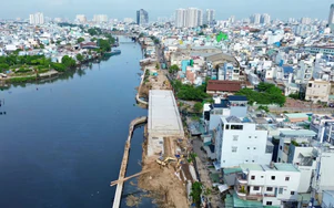 Lăng kính xây dựng 9/9: TP.HCM đề xuất cơ chế thúc giải phóng mặt bằng, rút ngắn 5-7 tháng