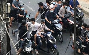 Video: Hàng chục thanh niên dàn trận đánh nhau tại phố văn hóa