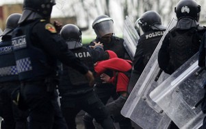 Video: Nhóm sát thủ giết 4 cảnh sát Mexico rồi tung clip lên Youtube