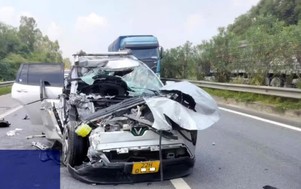 Tai nạn giao thông 30/9: Xe con tông đuôi xe đầu kéo trên cao tốc, một người bị thương