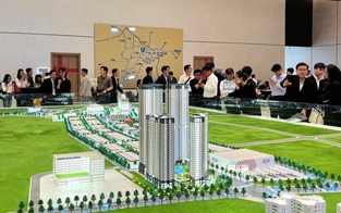 Có bao nhiêu doanh nghiệp môi giới bất động sản đang hoạt động tại Hà Nội?