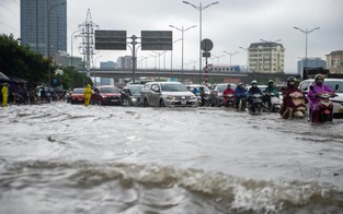 Lăng kính xây dựng 1/7: Hà Nội xây dựng kịch bản ứng phó mùa mưa 2026 theo 4 cấp độ ngập