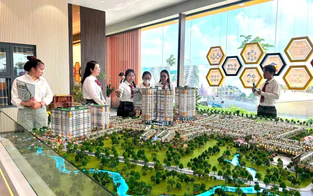 Người mua nhà dần “cởi bỏ” tâm lý kiêng kỵ tháng Ngâu