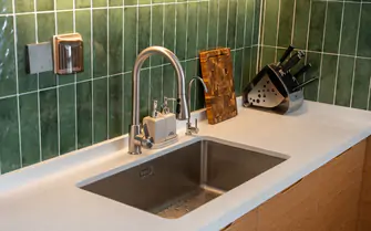 Chậu rửa bát một ngăn hay hai ngăn, đâu là lựa chọn phù hợp cho căn bếp hiện đại?
