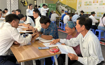 Ký hợp đồng mua nhà ở xã hội CT3 Kim Chung: Giấc mơ an cư dần trở thành hiện thực