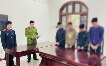 Khởi tố nhóm thanh niên đi xe máy, ném vỏ chai bia vào người đi đường