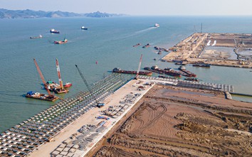 Toàn cảnh đại công trường thi công siêu cảng Lạch Huyện