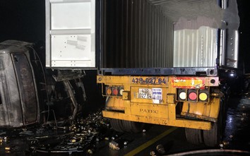Bản tin TNGT 18/12: Hai xe đầu kéo va chạm trên cao tốc, 3 người thương vong