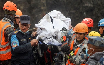 Phi công ngắt nhầm nguồn điện khiến máy bay gặp nạn, 72 người thiệt mạng