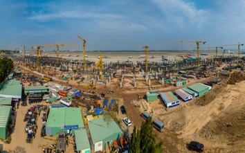 Kỹ sư, công nhân trên công trường nhà ga T3 Tân Sơn Nhất sẵn sàng thi công xuyên Tết