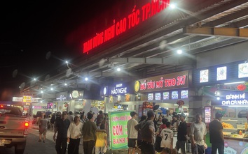 Người nghỉ Tết trở lại TP.HCM, cao tốc thoáng nhưng trạm dừng nghỉ đông nghẹt