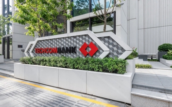 Quyết liệt tái cơ cấu, Techcombank đạt lợi nhuận 2023 cao hơn mục tiêu đầu năm