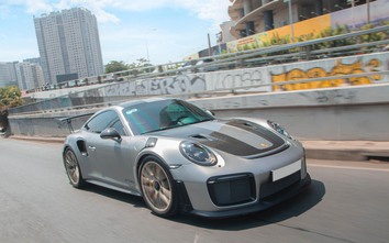 Cận cảnh Porsche 911 mạnh nhất lịch sử trên đường phố Việt