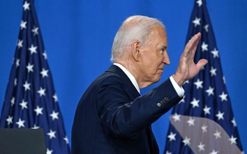 Ông Obama, bà Pelosi cùng loạt nhân vật hàng đầu đảng Dân chủ gây sức ép lên ông Biden