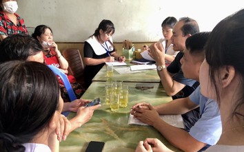 Phạt quán cơm 14,5 triệu đồng vì bị khách tố có giòi trong đồ ăn